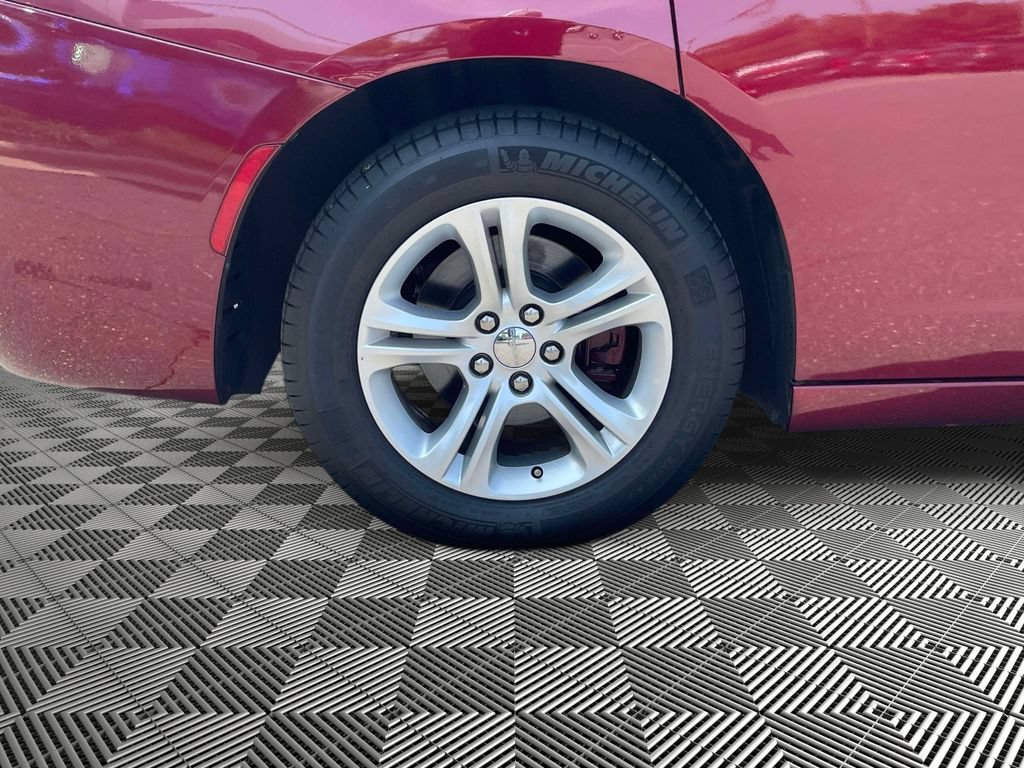 Used 2022 Dodge Charger SXT RWD image 7