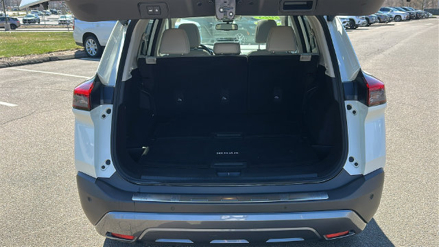 Used 2023 Nissan Rogue SL AWD/4WD image 26