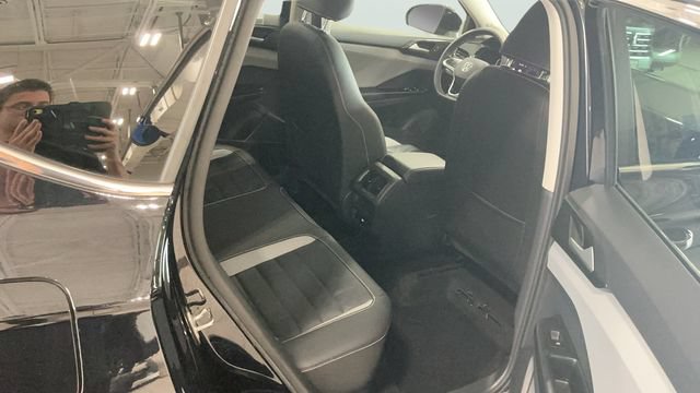 Used 2023 Volkswagen Taos SEL AWD/4WD image 16