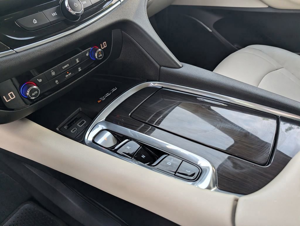 Used 2023 Buick Enclave Essence w/ Experience Buick Package image 26