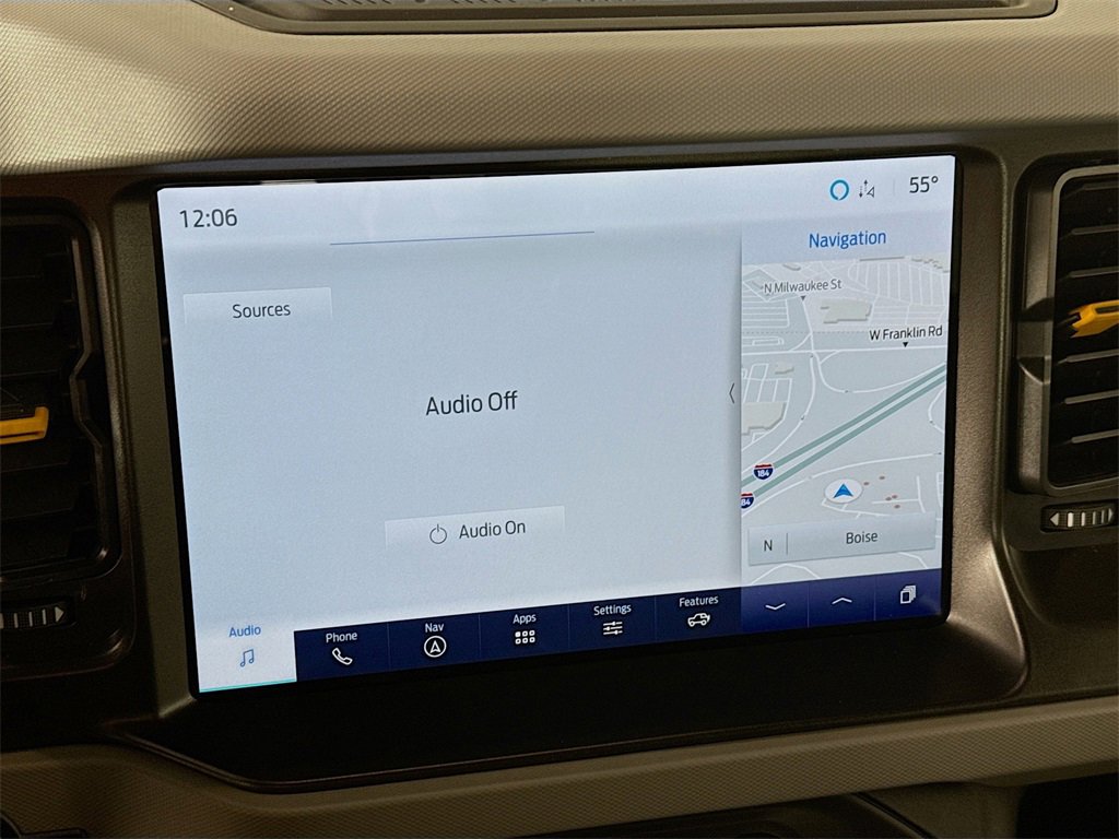 Used 2023 Ford Bronco Badlands image 16