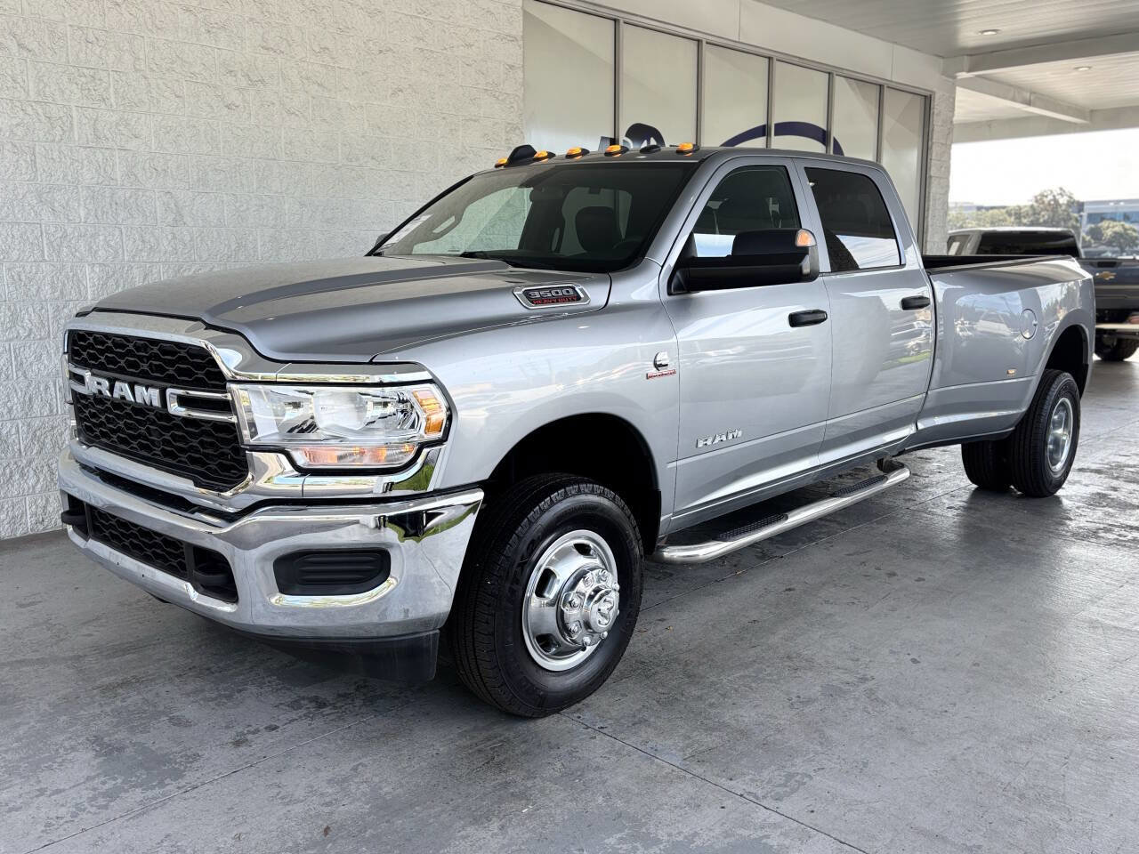 Used 2021 RAM 3500 Tradesman image 30