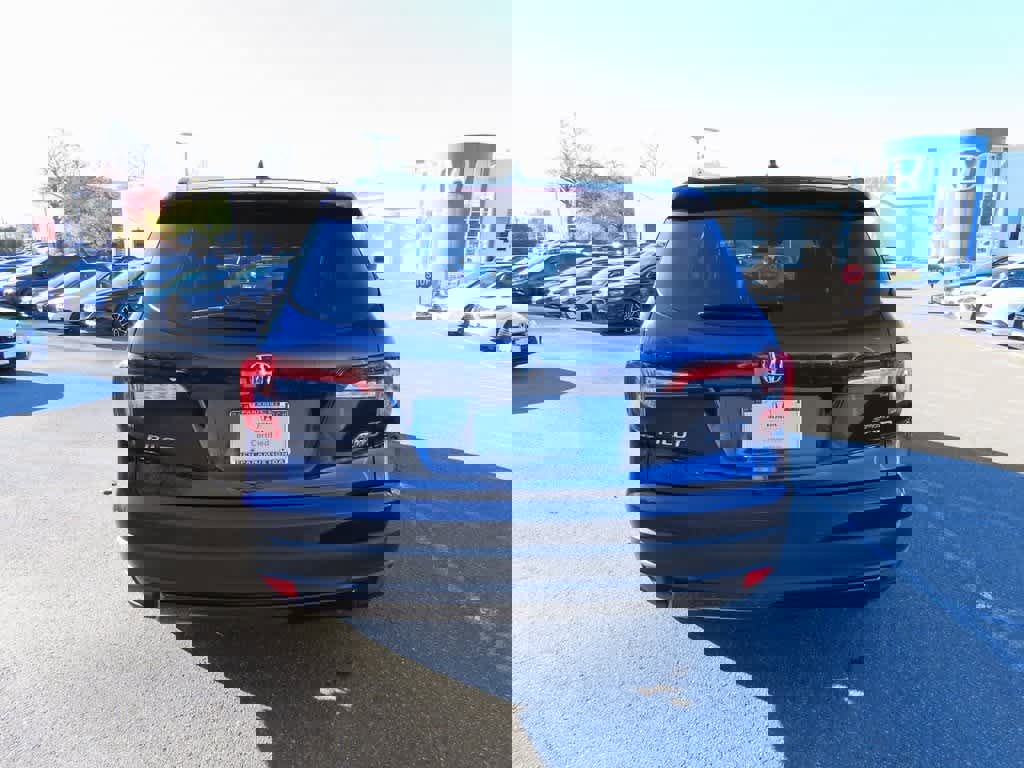 Certified 2022 Honda Pilot Sport image 5