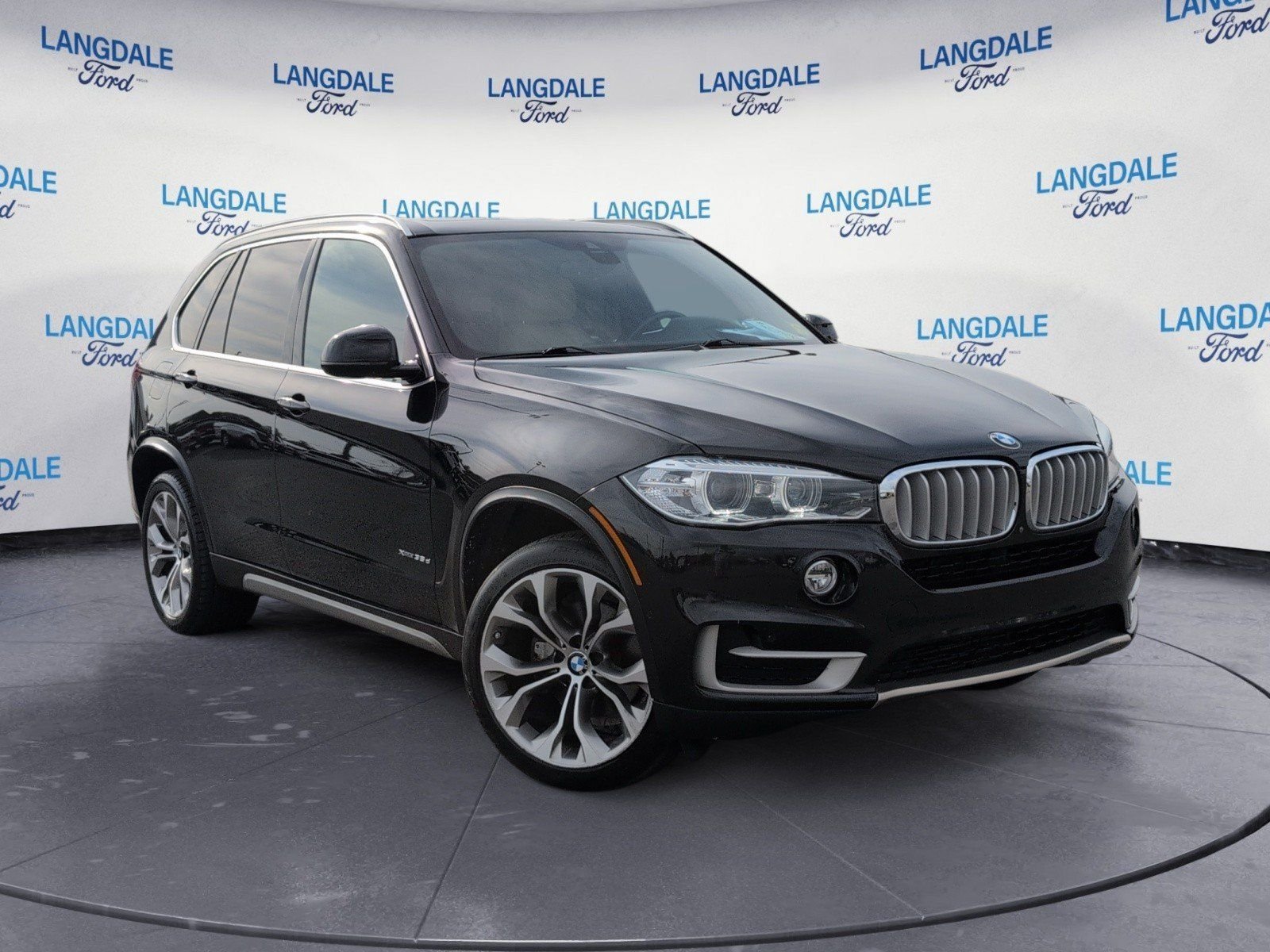 Used 2018 BMW X5 xDrive35d w/ Driving Assistance Package AWD/4WD image 2