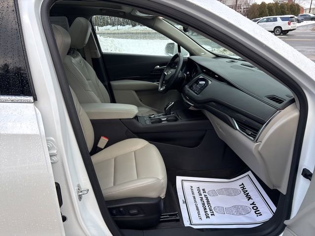 Used 2020 Cadillac XT4 Premium Luxury w/ Driver Awareness Package image 14
