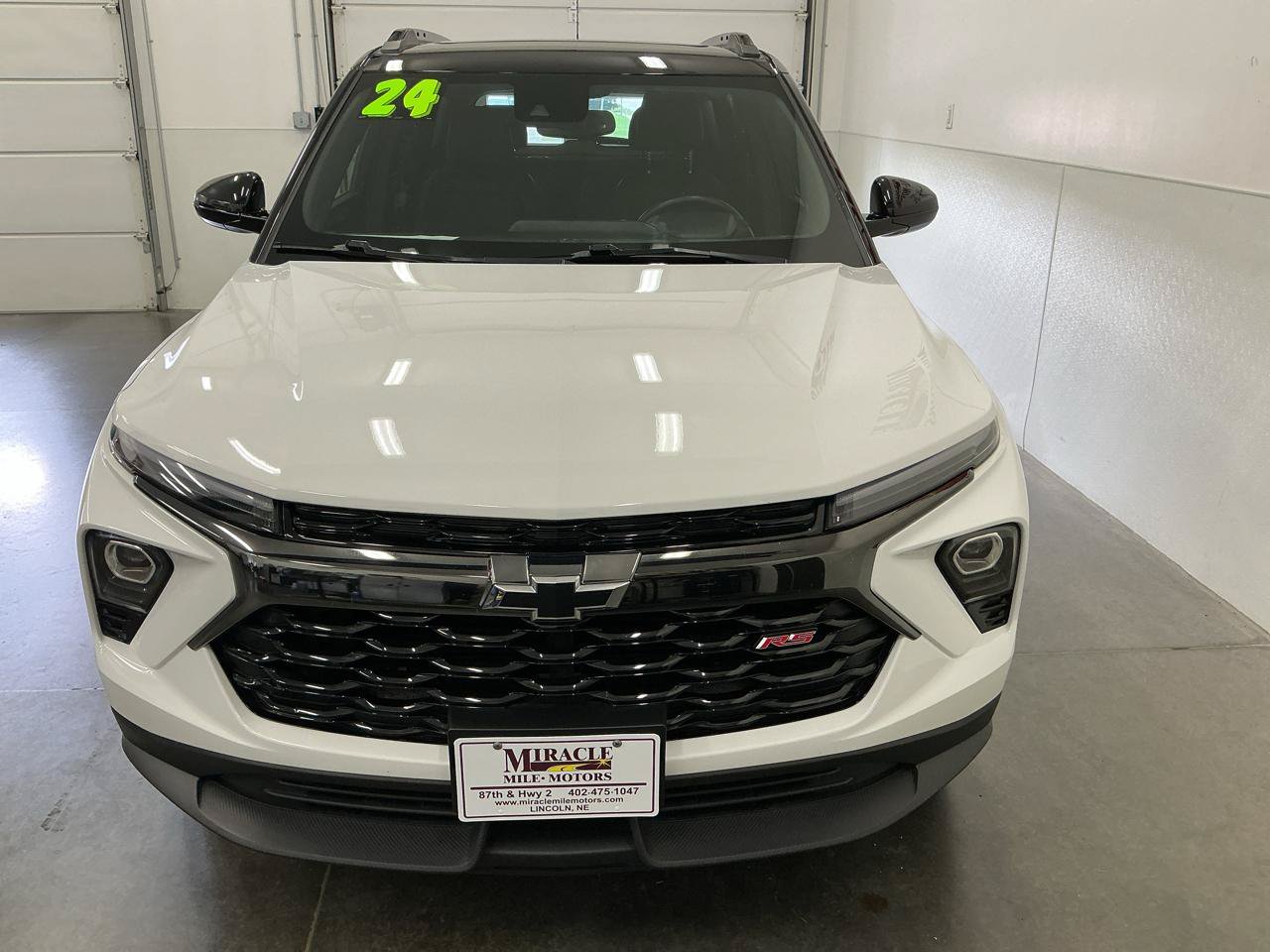 Used 2024 Chevrolet TrailBlazer RS w/ Convenience Package AWD/4WD image 8