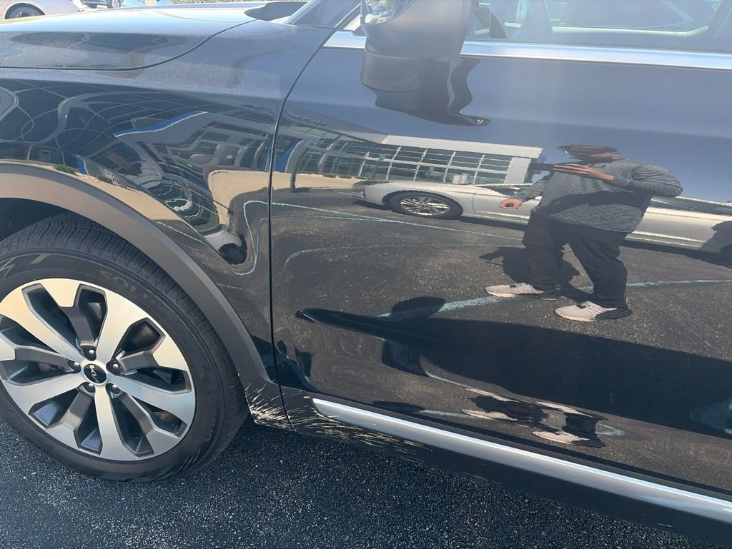 Used 2022 Kia Telluride S FWD image 9