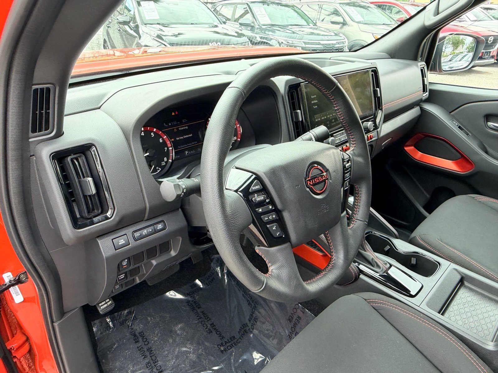 Certified 2025 Nissan Frontier Pro-X RWD image 10