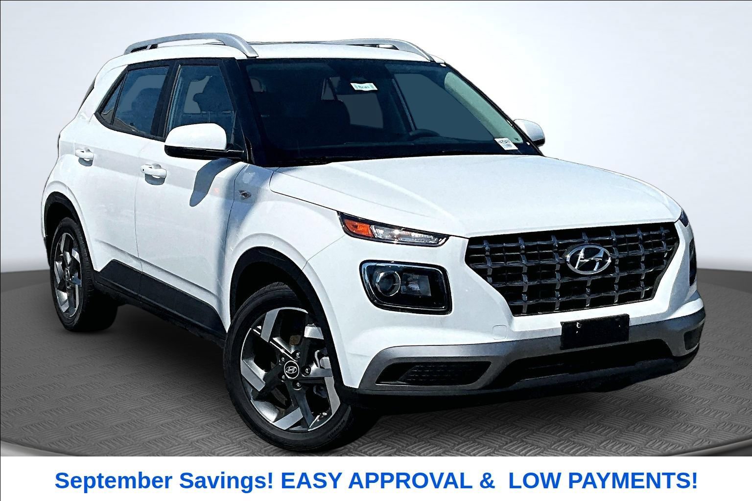 New 2026 Hyundai Venue SEL FWD image 2