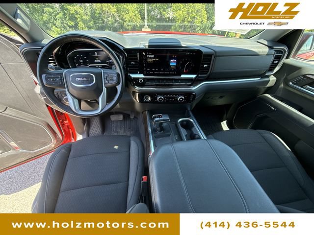 Certified 2024 GMC Sierra 1500 Elevation w/ LPO, Elevation Black Package AWD/4WD image 19