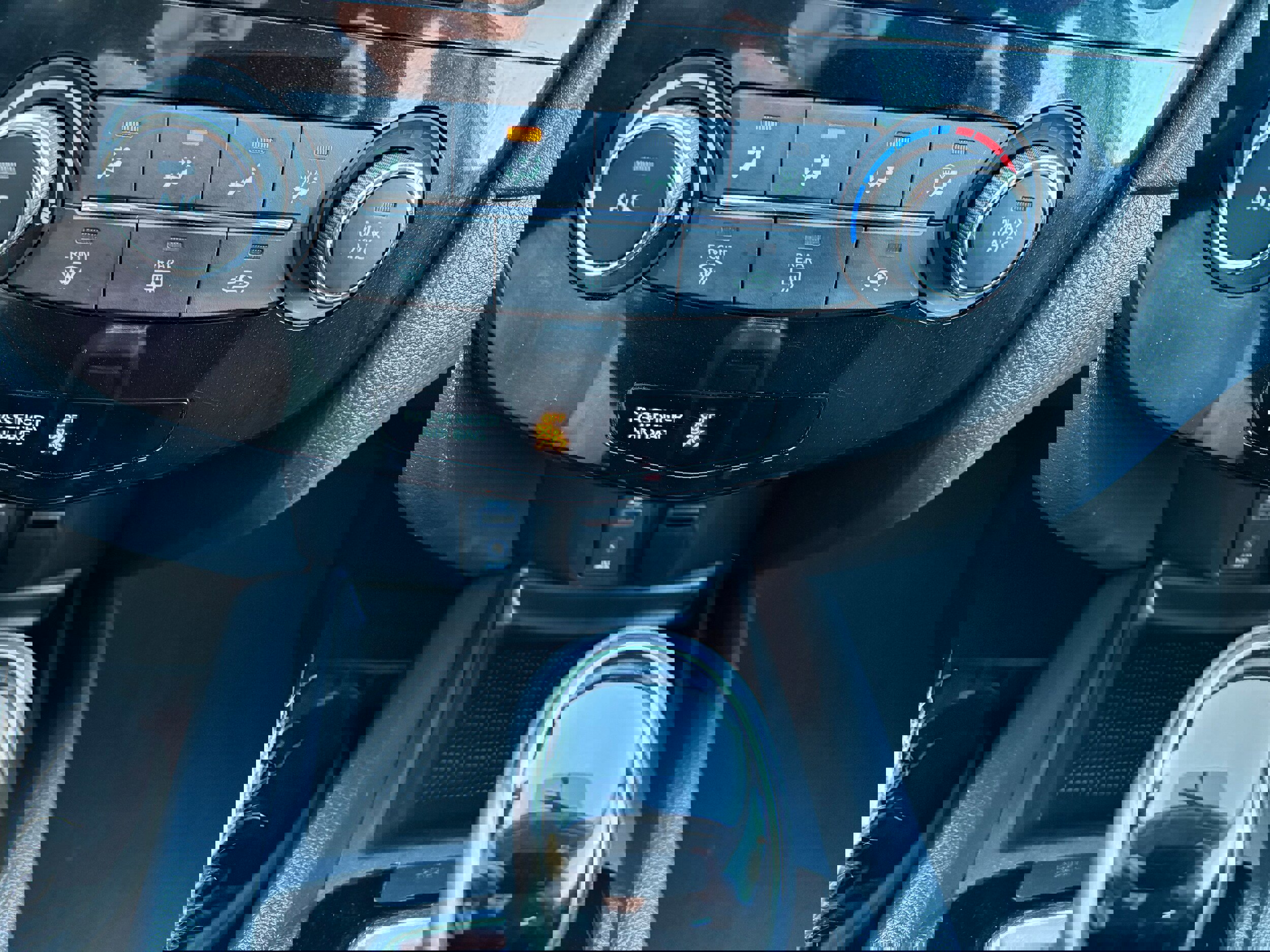 Used 2017 Nissan Rogue S image 29