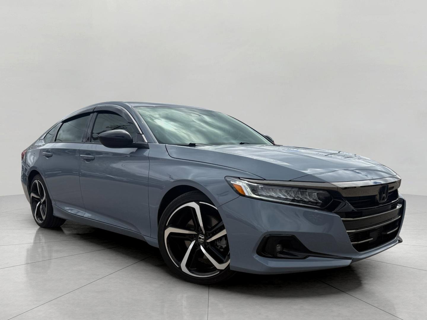 Used 2022 Honda Accord Sport image 1