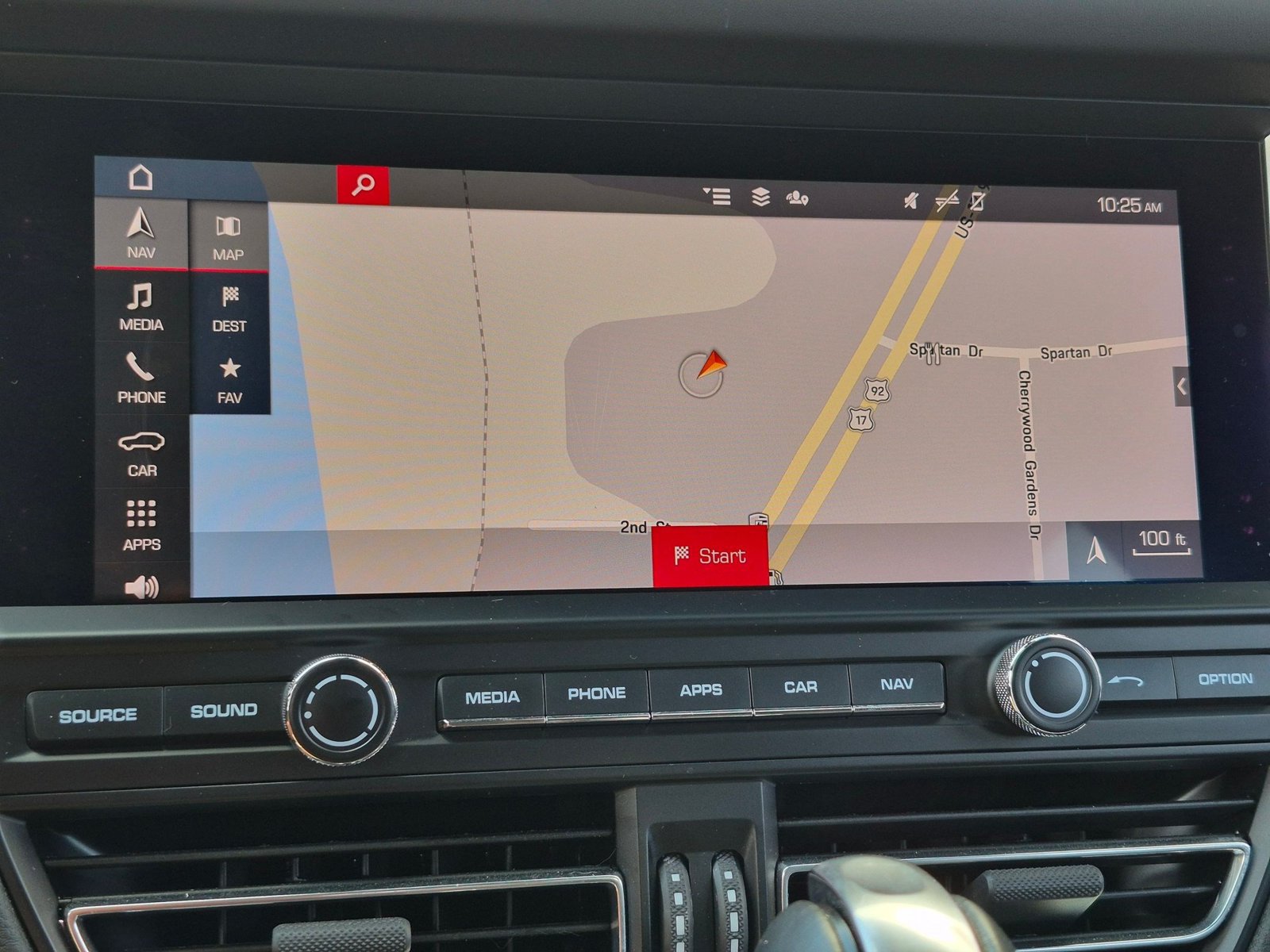 Certified 2020 Porsche Macan S AWD/4WD image 19