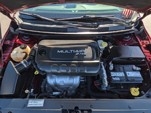 Used 2015 Chrysler 200 Limited FWD image 25