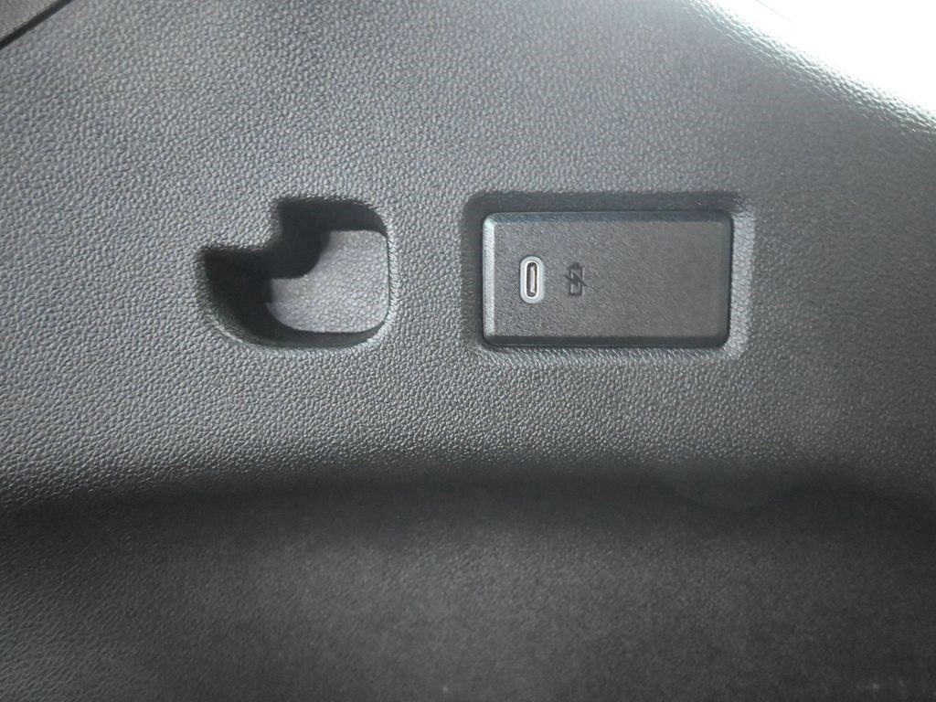 Used 2023 Chevrolet Suburban High Country w/ Premium Package 2 image 48