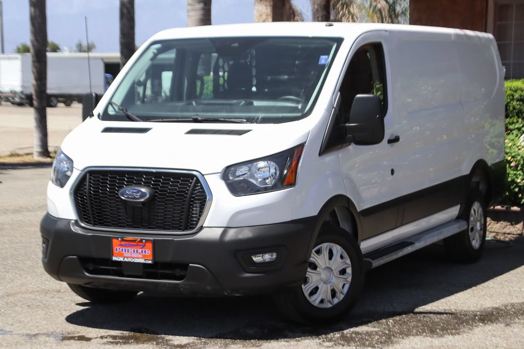 Used 2025 Ford Transit 250 Low Roof w/ Exterior Upgrade Package RWD image 4