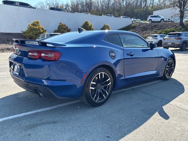 Used 2021 Chevrolet Camaro LT w/ Technology Package image 5