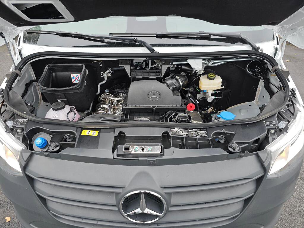 New 2025 Mercedes-Benz Sprinter 2500 image 10