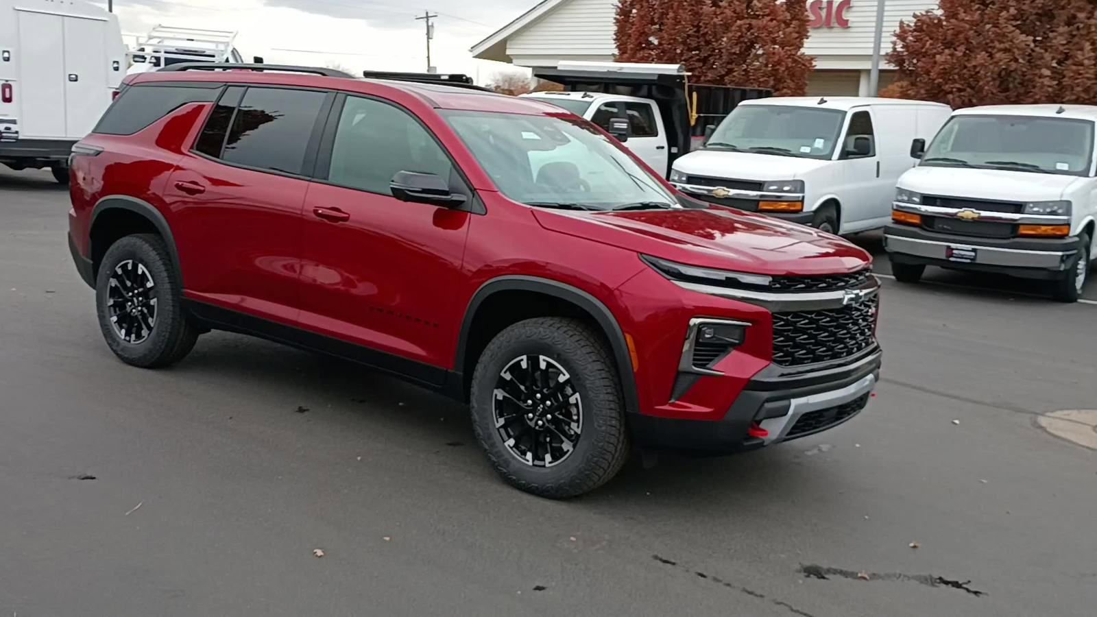 New 2026 Chevrolet Traverse Z71 w/ Driver Confidence Package image 3