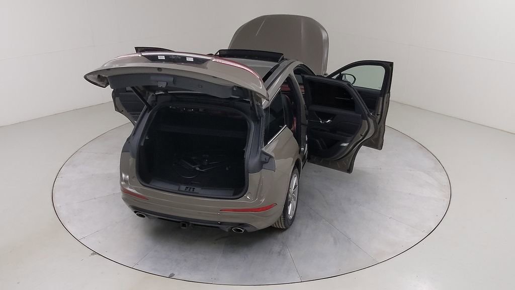 Used 2025 Lincoln Corsair Grand Touring w/ Towing Package image 51