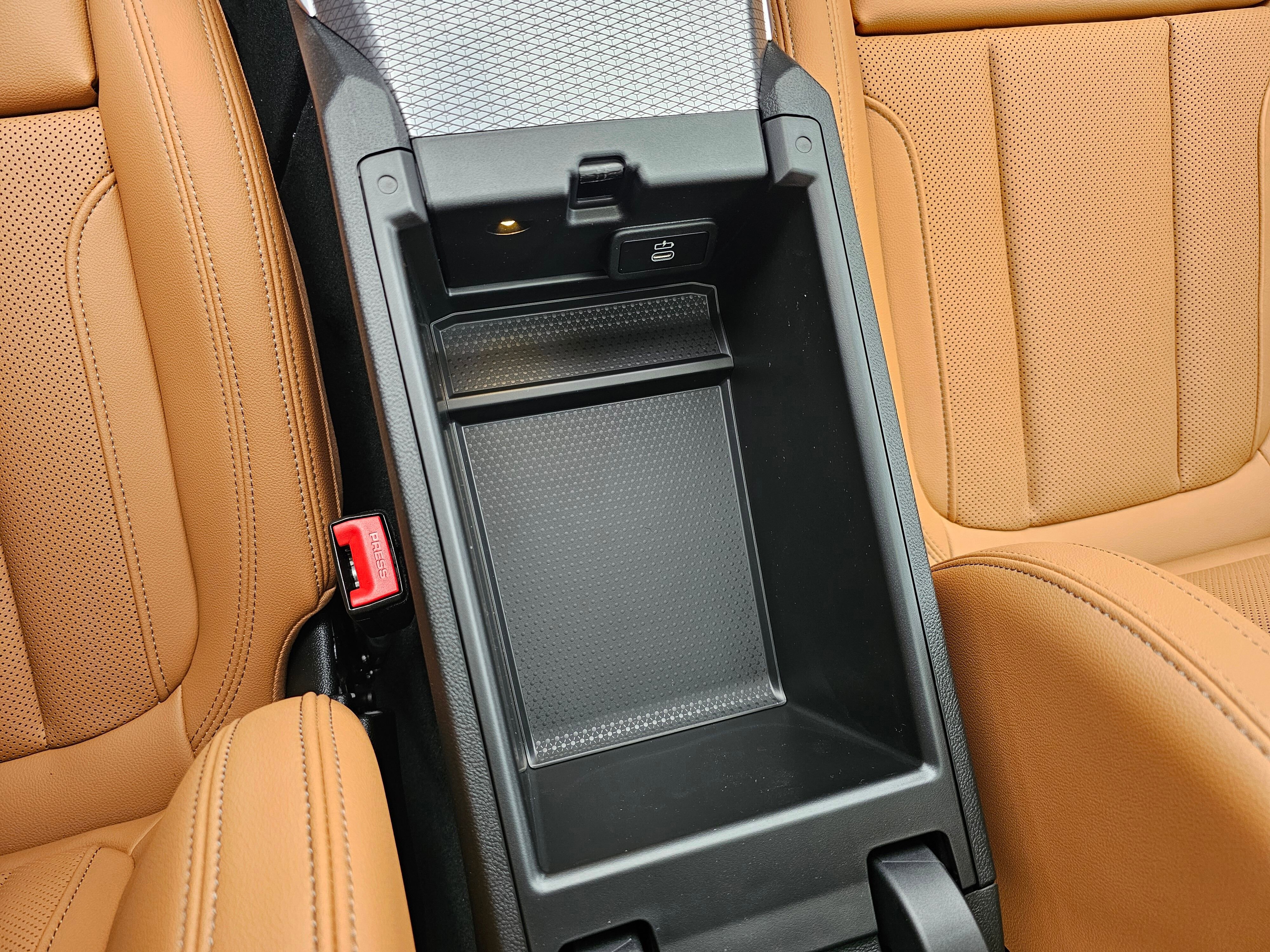 New 2026 BMW 330i xDrive Sedan w/ M Sport Package image 25