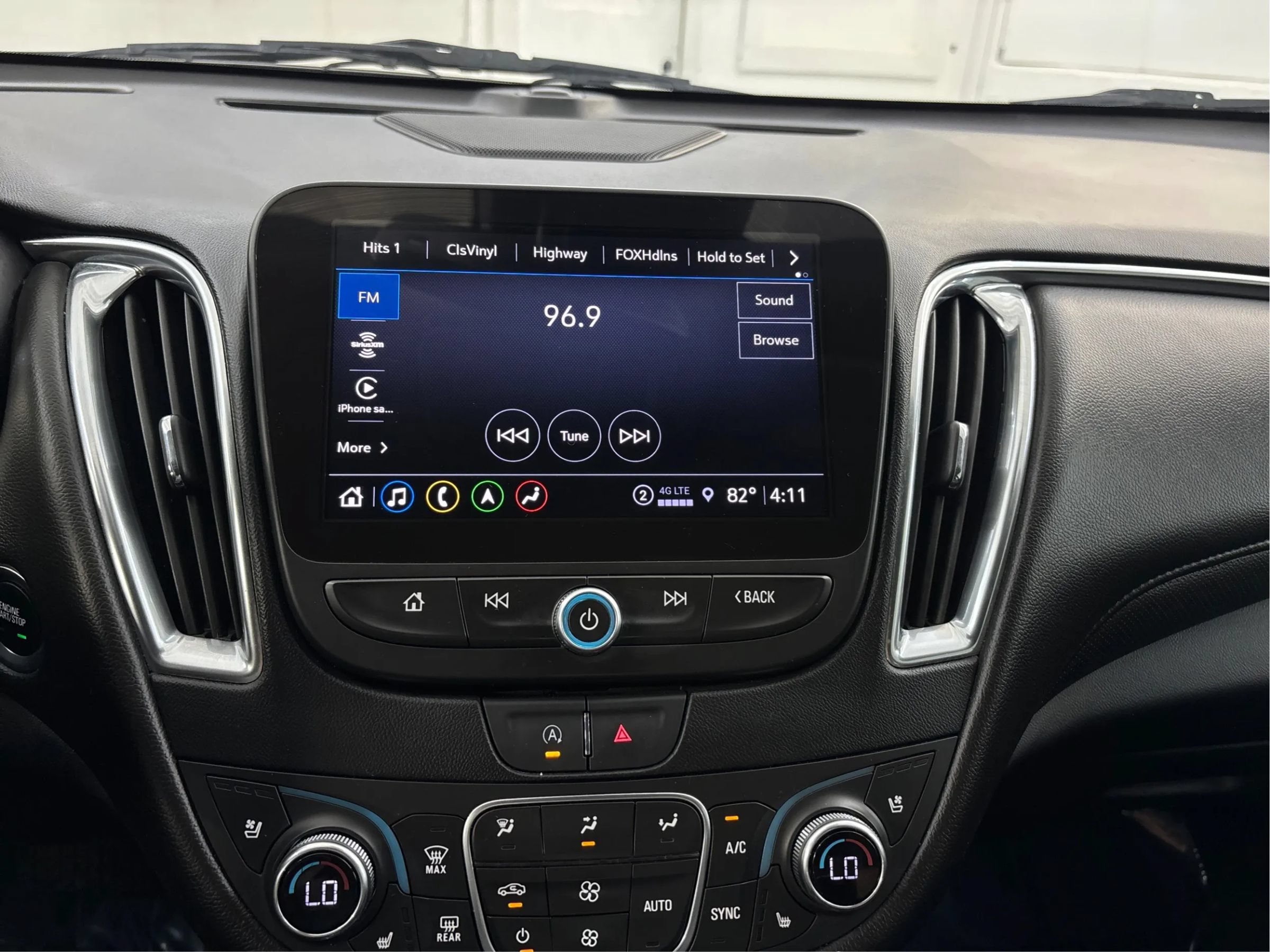 Used 2024 Chevrolet Malibu LT FWD image 41