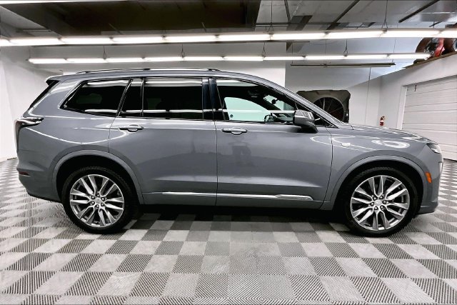 Used 2021 Cadillac XT6 Sport AWD/4WD image 14