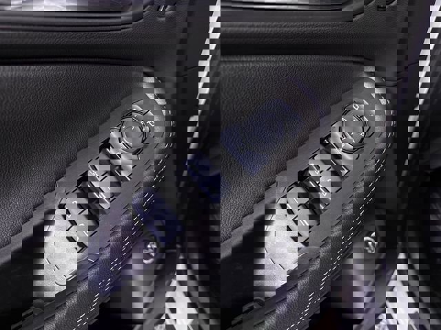 New 2026 Buick Encore GX Avenir w/ Avenir Technology Package FWD image 40