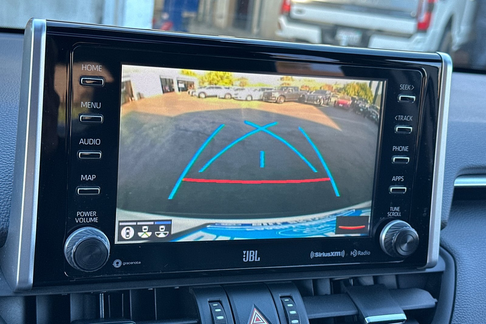 Used 2019 Toyota RAV4 Limited w/ Advanced Technology Package AWD/4WD image 18