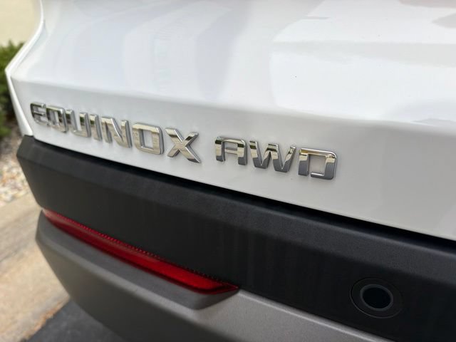Used 2026 Chevrolet Equinox LT AWD/4WD image 12