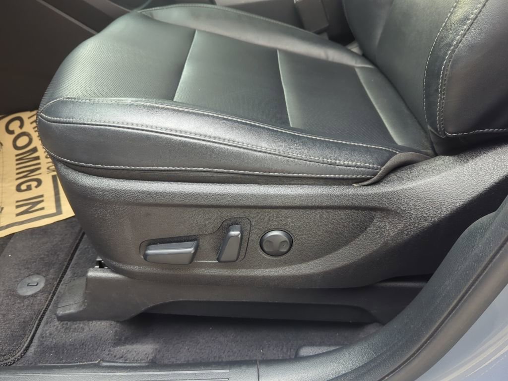 Used 2023 Kia Telluride S image 36