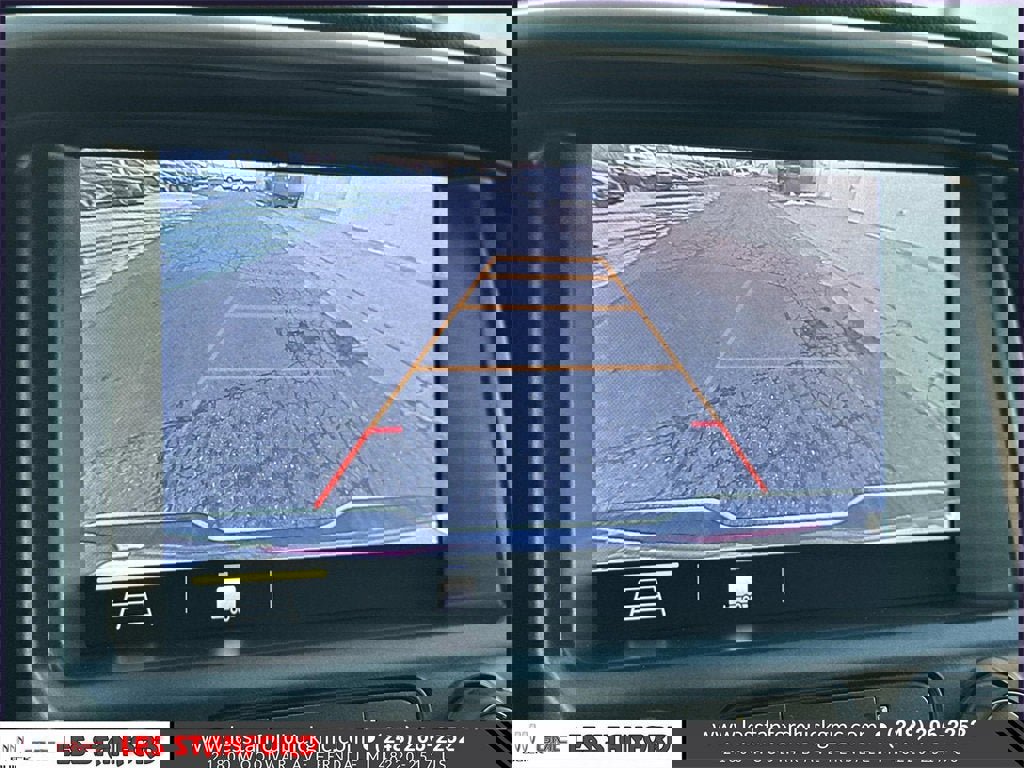 Certified 2022 GMC Canyon AT4 w/ Trailering Package image 28