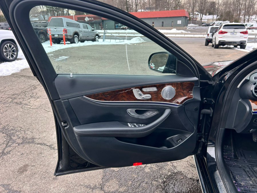 Used 2017 Mercedes-Benz E 400 4MATIC Wagon image 14