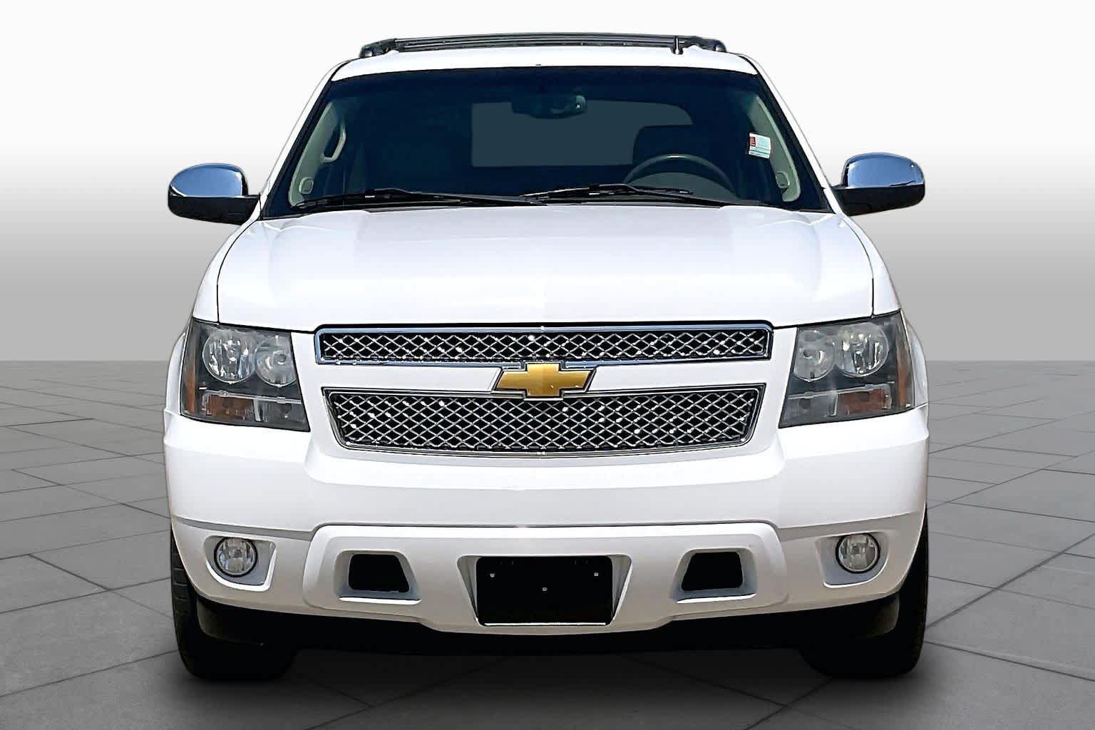 Used 2012 Chevrolet Avalanche LTZ RWD image 3