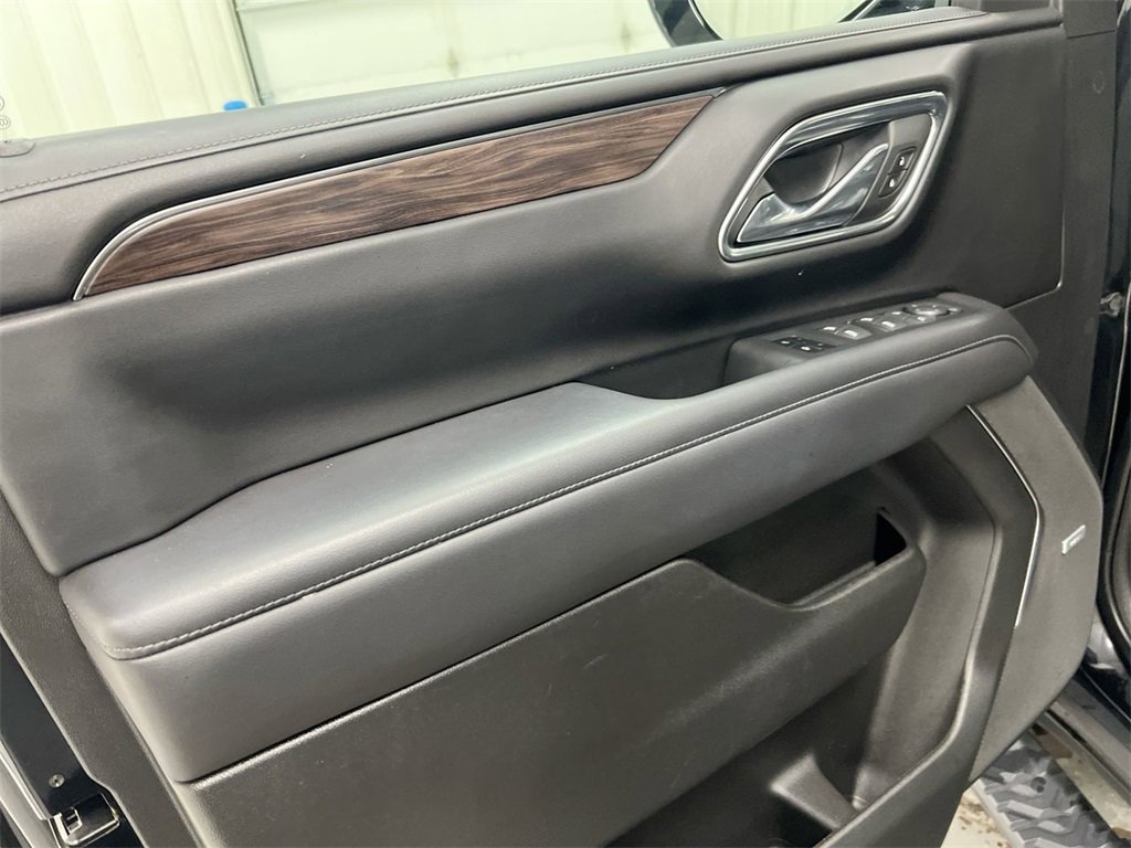 Used 2023 Chevrolet Tahoe Z71 w/ Luxury Package image 21