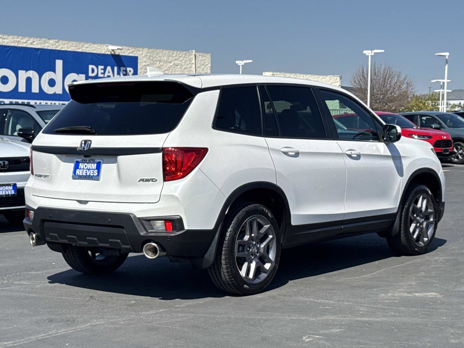 Used 2023 Honda Passport EX-L image 5