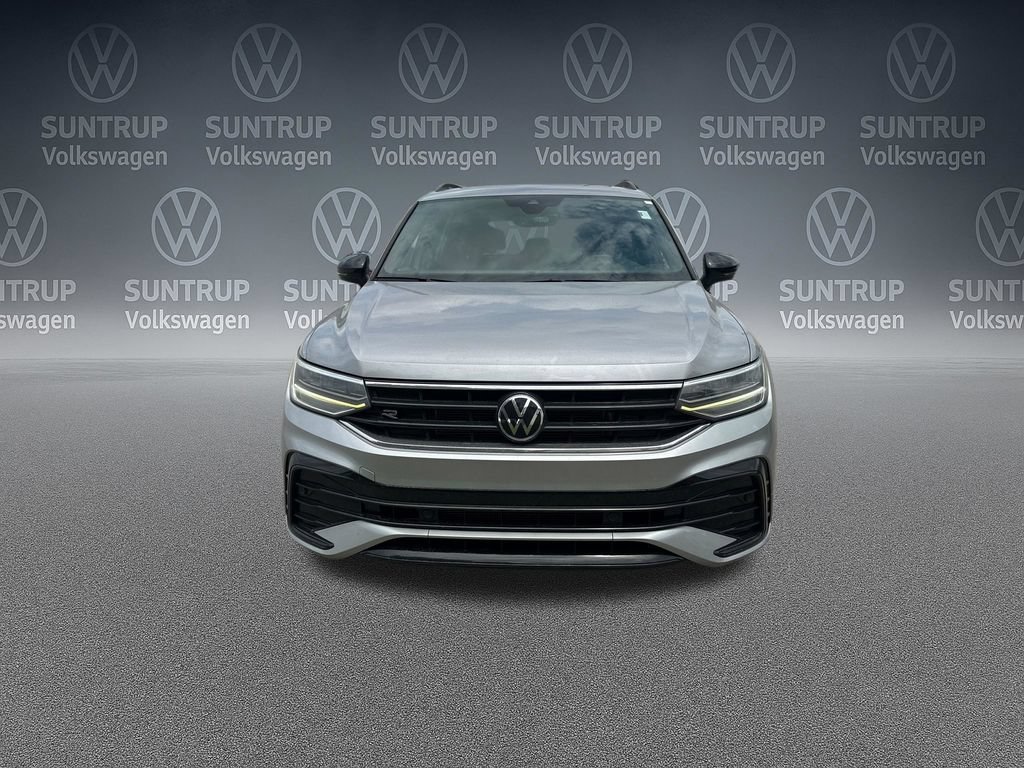 Used 2023 Volkswagen Tiguan SE R-Line FWD image 40