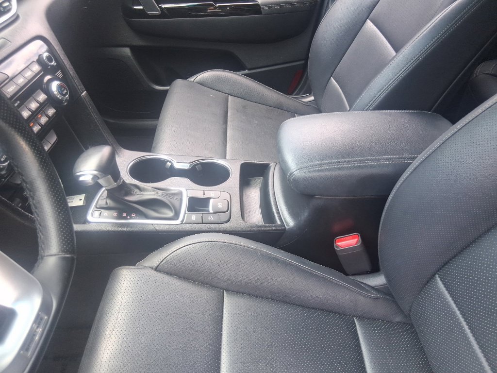 Certified 2022 Kia Sportage Nightfall Edition w/ Nightfall Fwd Premium Package image 15