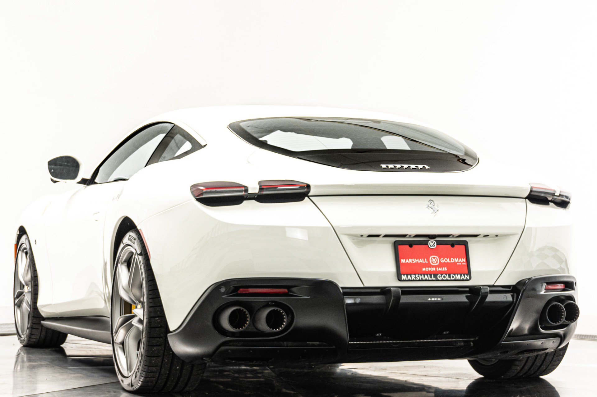Used 2022 Ferrari Roma RWD image 7