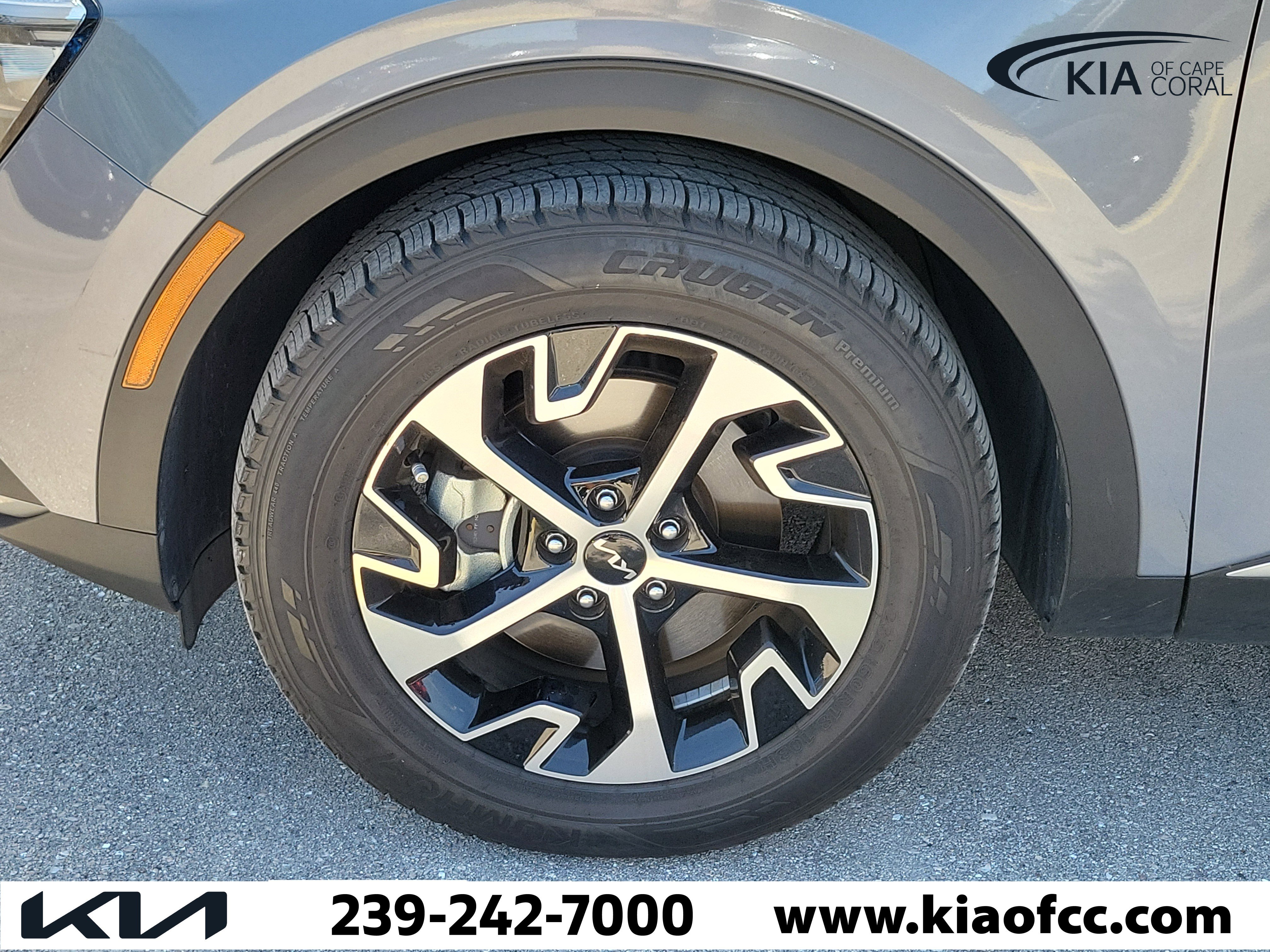 Certified 2023 Kia Sportage EX image 5