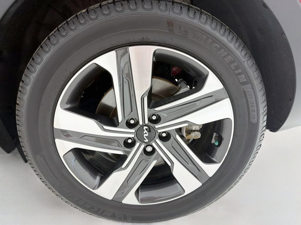 Used 2023 Kia Sorento EX AWD/4WD image 36