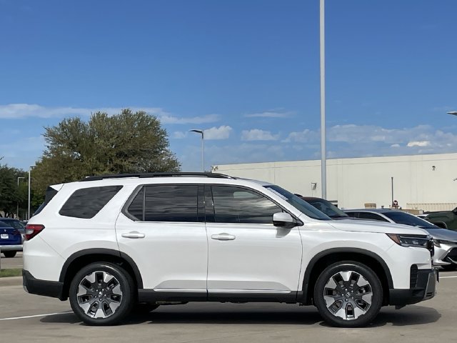 New 2026 Honda Pilot Elite image 3