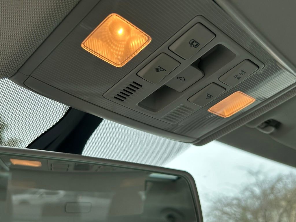 Used 2019 Volkswagen Jetta SE w/ Cold Weather Package image 23