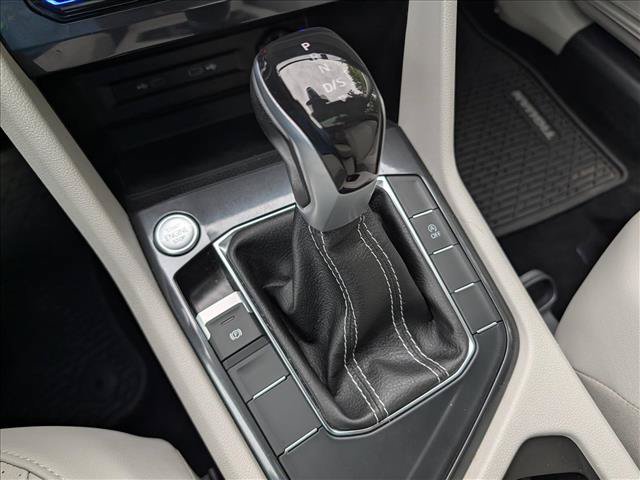 Certified 2023 Volkswagen Tiguan SE w/ Panoramic Sunroof Package FWD image 33