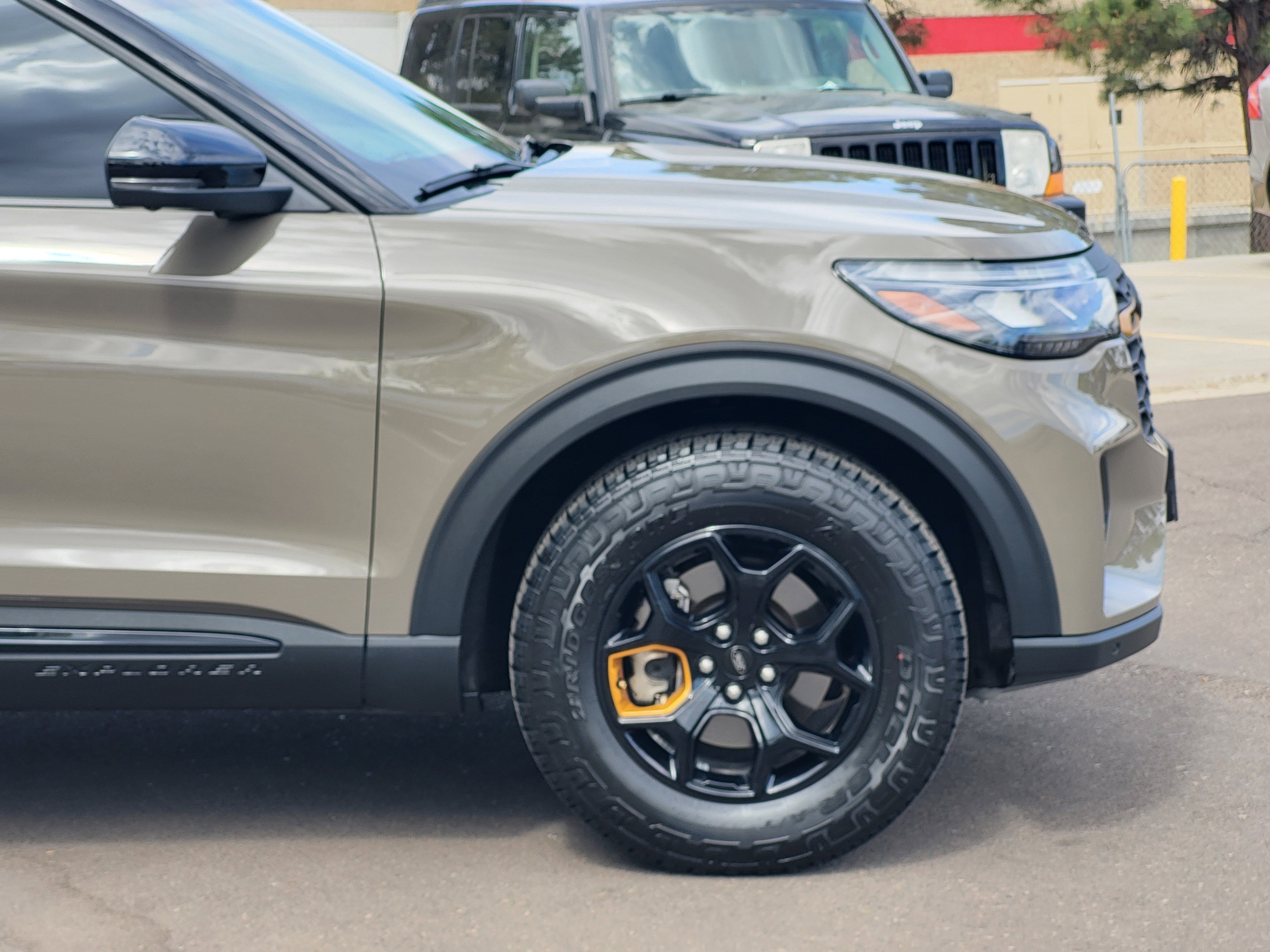 Used 2026 Ford Explorer Tremor w/ Tremor Ultimate Package AWD/4WD image 7