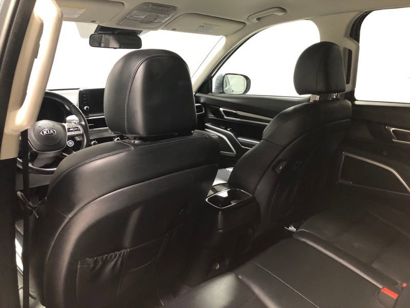 Used 2020 Kia Telluride LX image 17