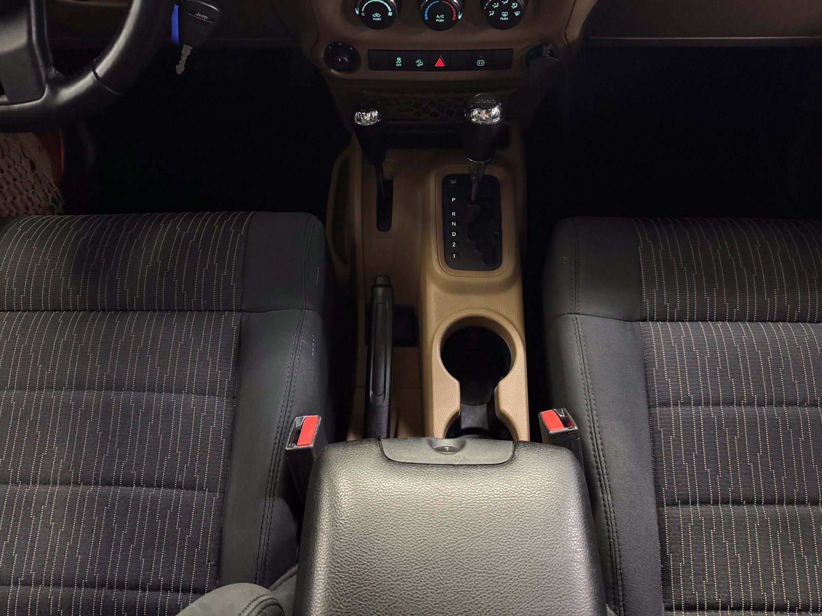 Used 2011 Jeep Wrangler Unlimited Rubicon w/ Trailer Tow Group AWD/4WD image 23
