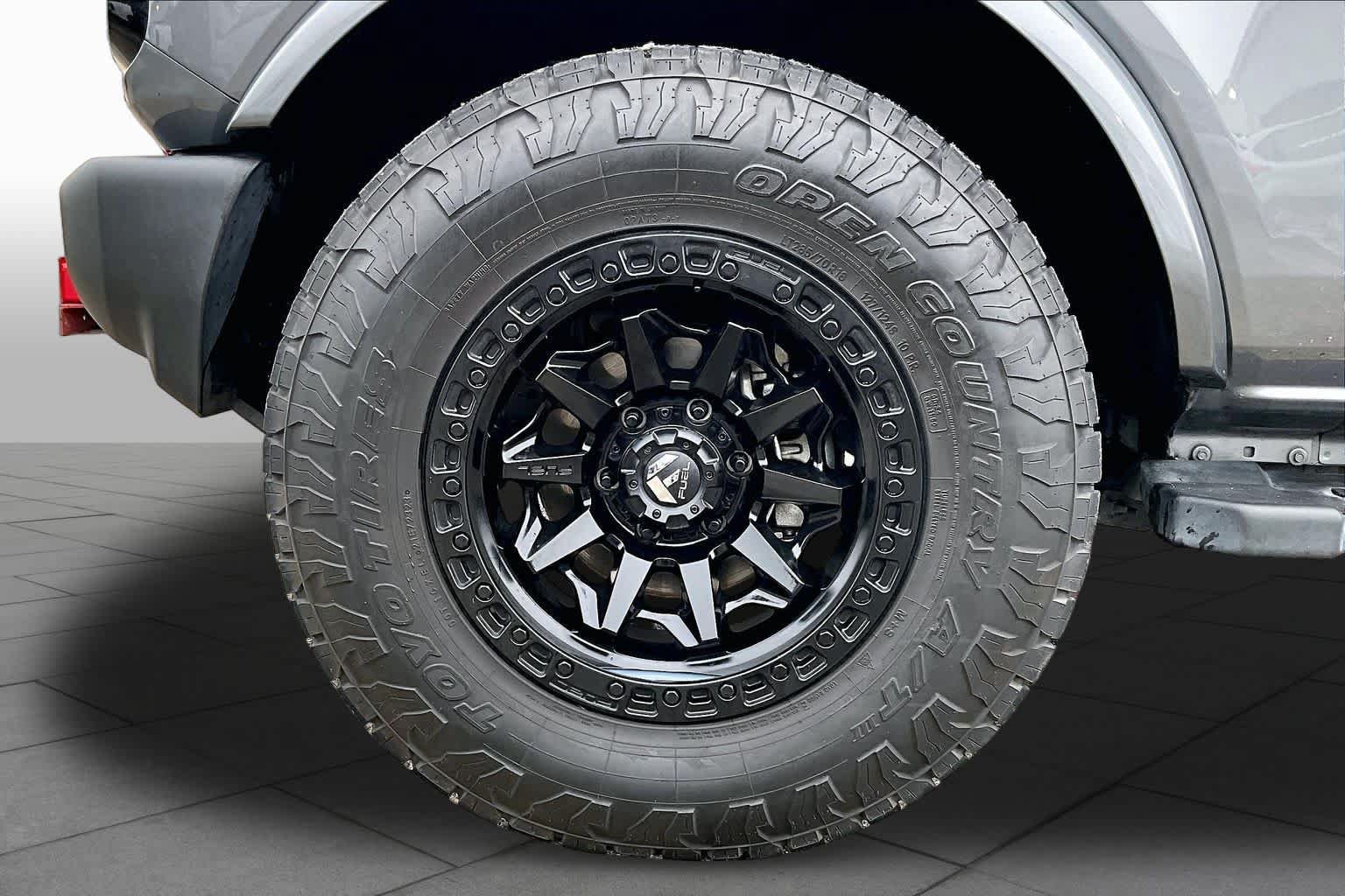Used 2023 Ford Bronco Outer Banks AWD/4WD image 11