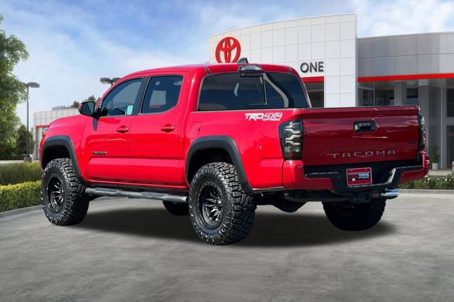 Used 2020 Toyota Tacoma TRD Off-Road w/ Technology Package AWD/4WD image 6