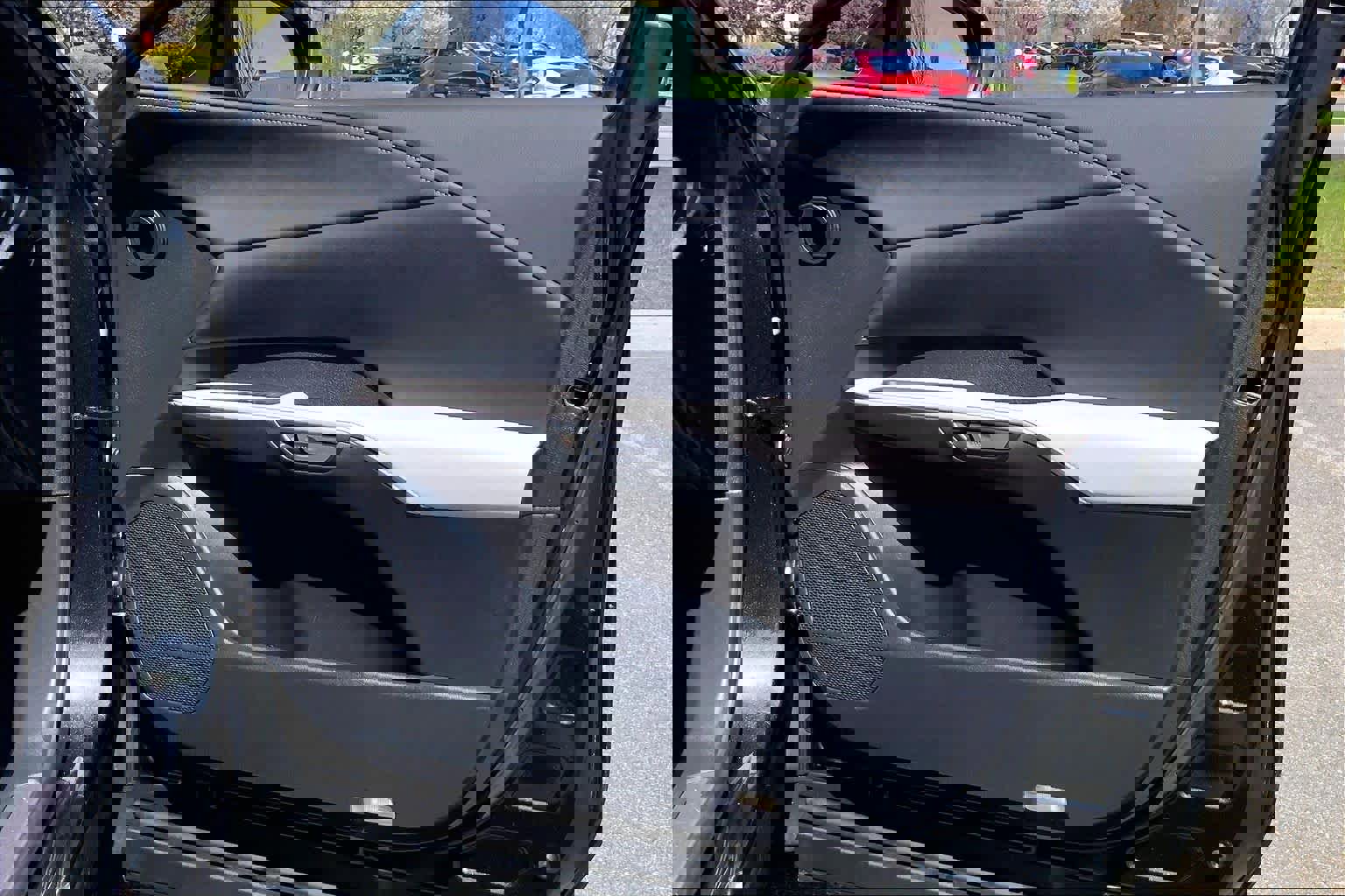 Used 2025 Lexus RX 350 Premium w/ Accessory Package AWD/4WD image 23